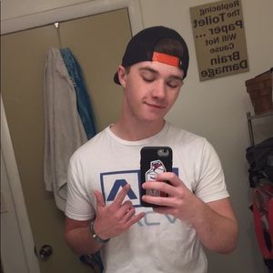 Meet your Posher, Adam